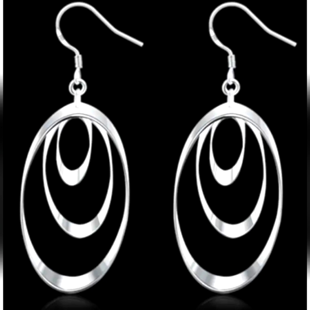 Sterling Triple Oblong Circle Dangle Earrings 2 75$